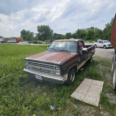 Sold -1985 Chevrolet 1500 regular cab Long Bed