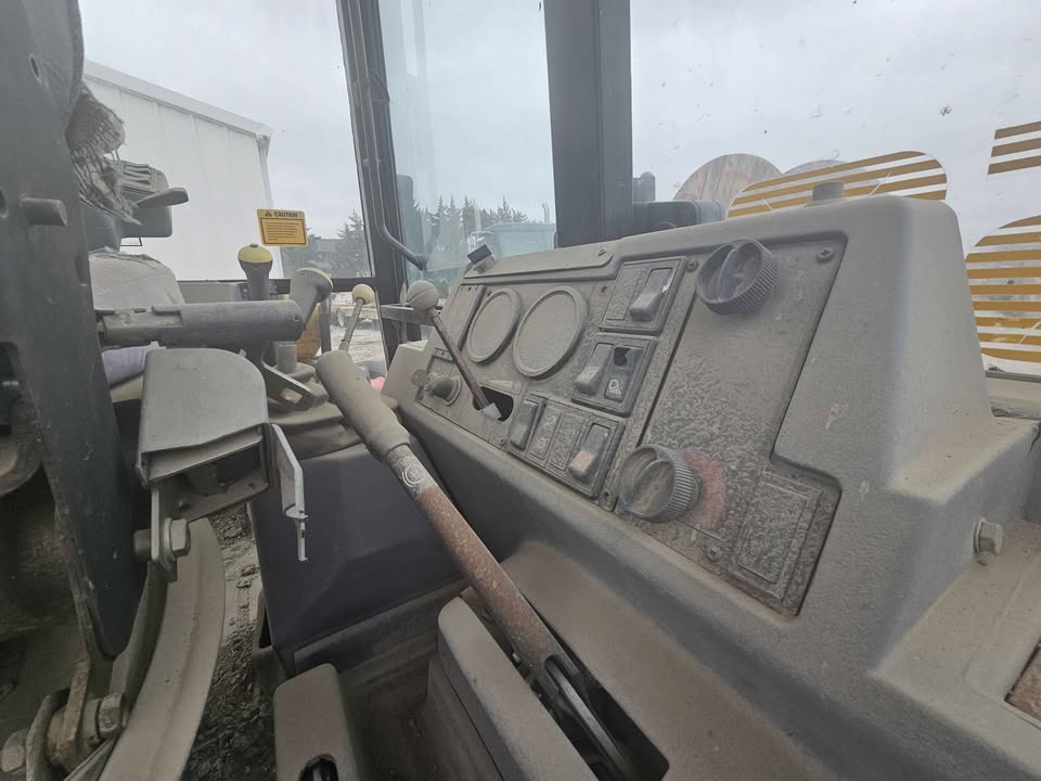 Sold -1995 Kobelco tlk860 - Image 3