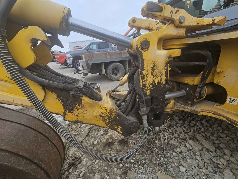 Sold -1995 Kobelco tlk860 - Image 4